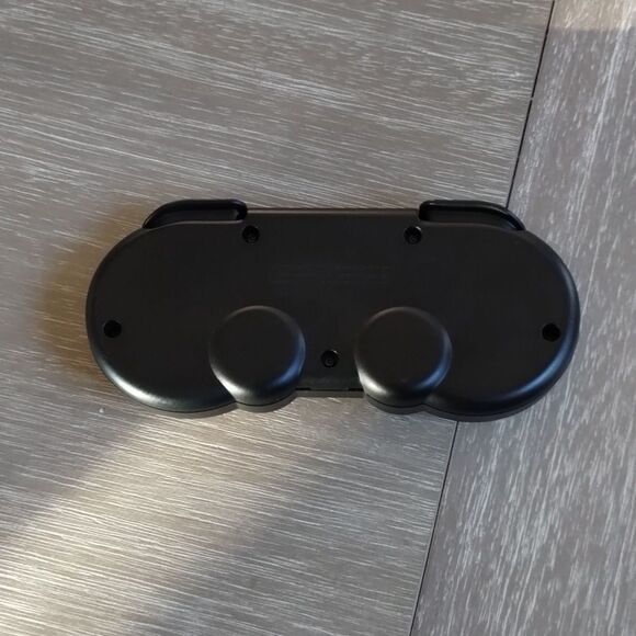 8bitdo sn30 pro Xbox edition CLIP INCLUDED Perfect condition. - Picture 8 of 10